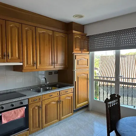 In Bande, Xures Apartman